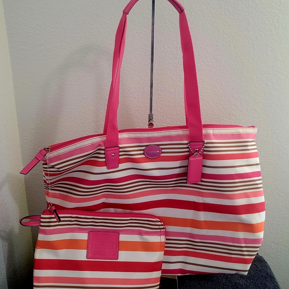 NWT Coach 31964 Nylon Weekend Stripes Purse with attachable Pouch